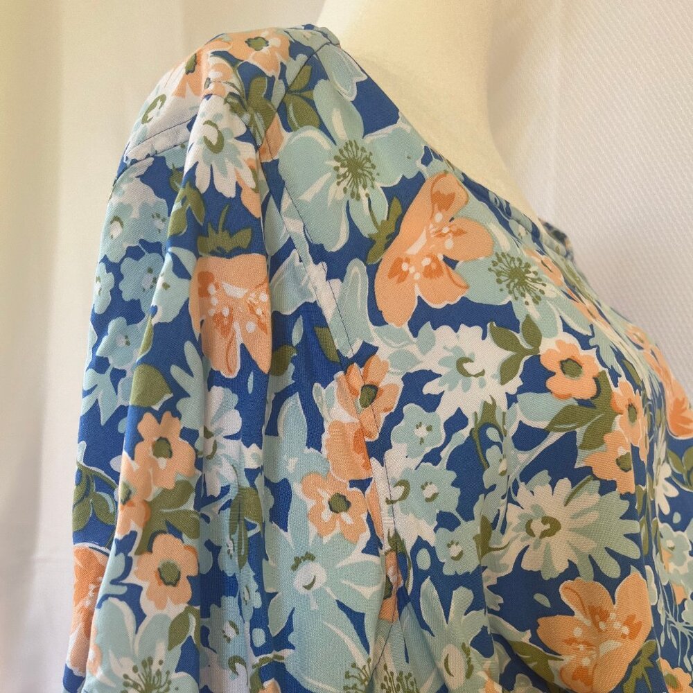 Croft & Barrow Floral Dress - Picture 5 of 13